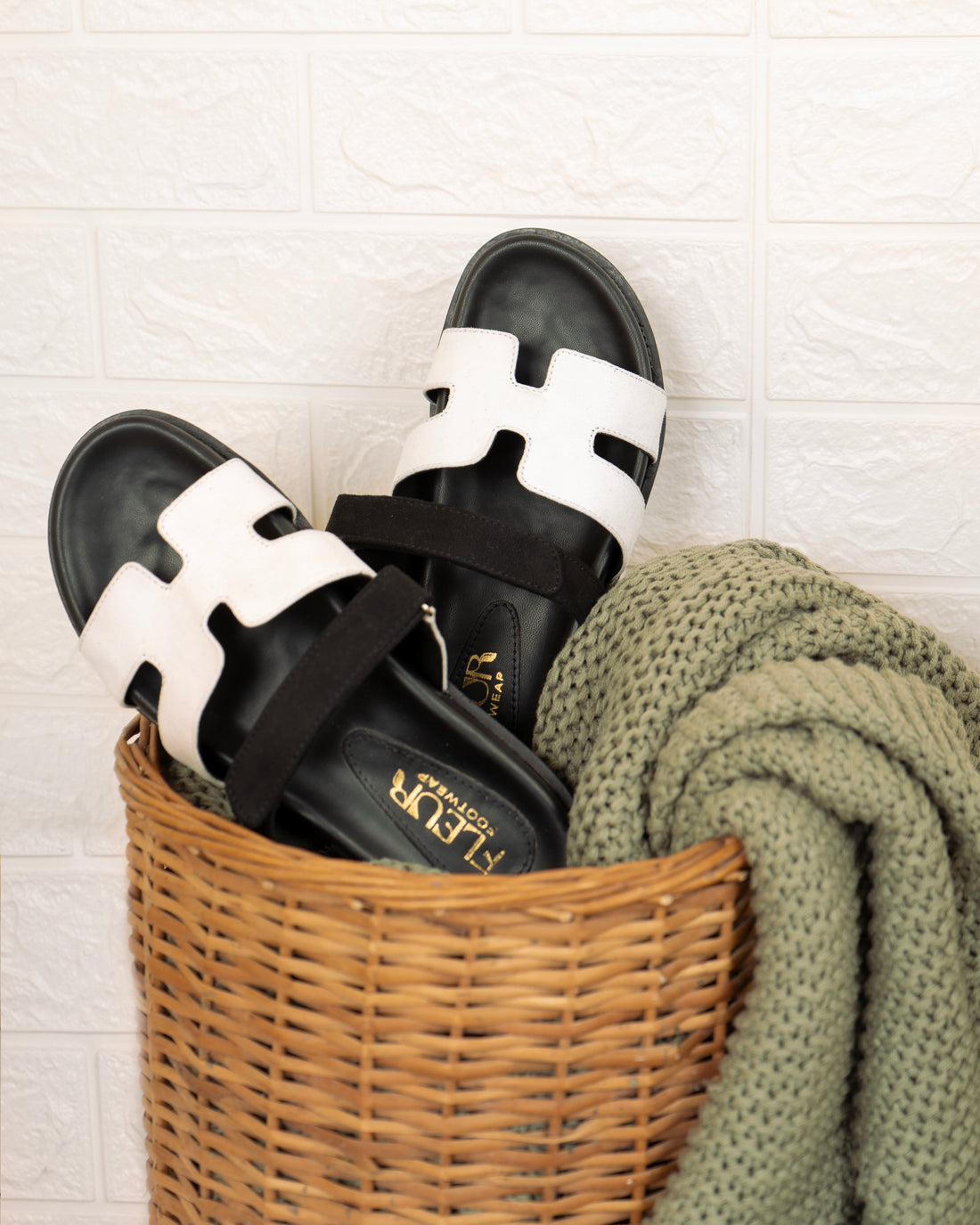 Harley - Checkered Strap Plaftorms