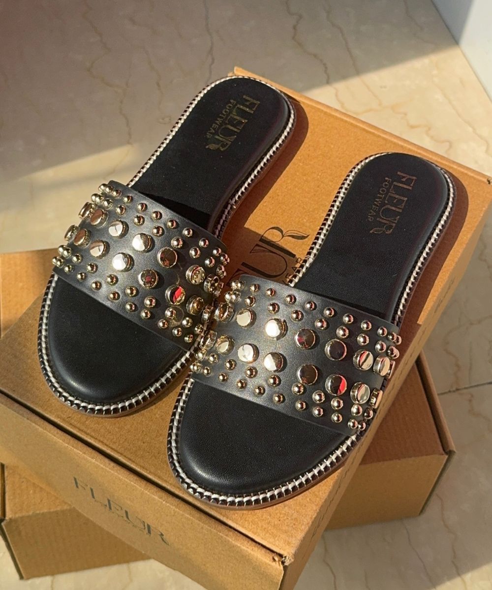 Oak -Bold Studded Slip-On Chic