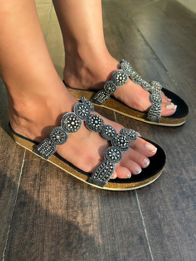 Beadella - The Stylish Comfort Sliders