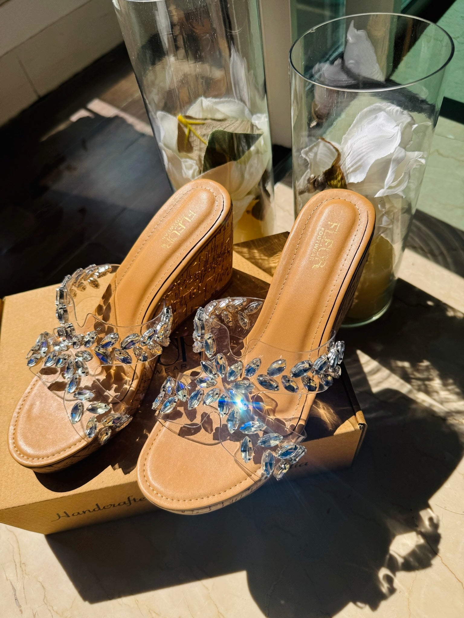Amazon.com: Shoe Fleur: A Footwear Fantasy: 9781599620367