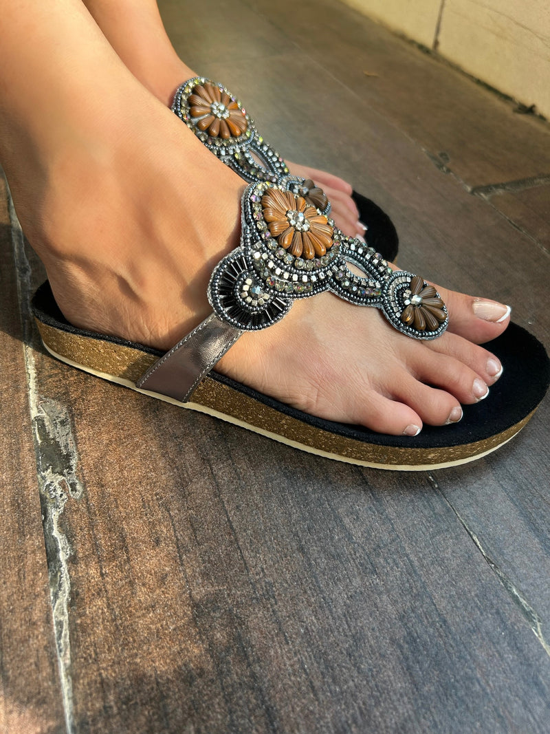 Ivy Beads - The Stylish Comfort Sliders