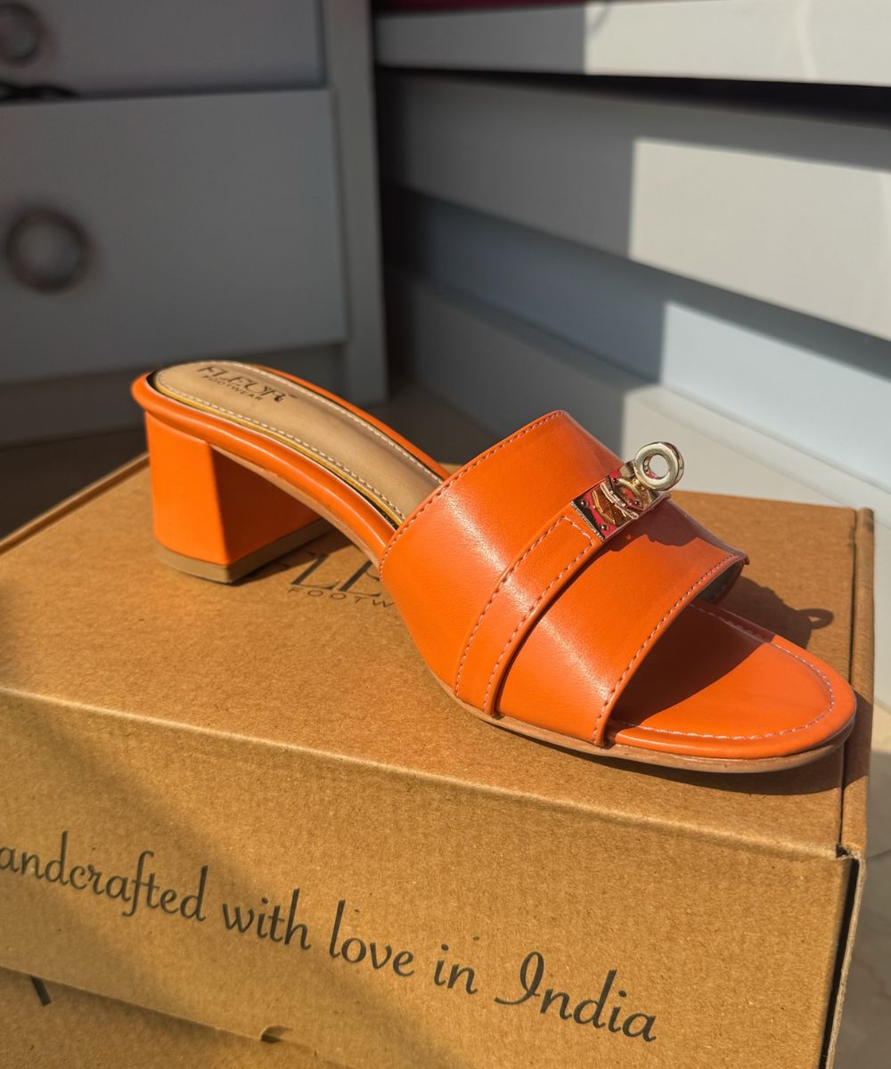 elor - glam buckle block heel